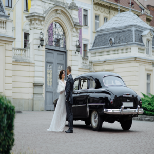 PNWL Wedding Day Photoshoot with Retro Vehicle